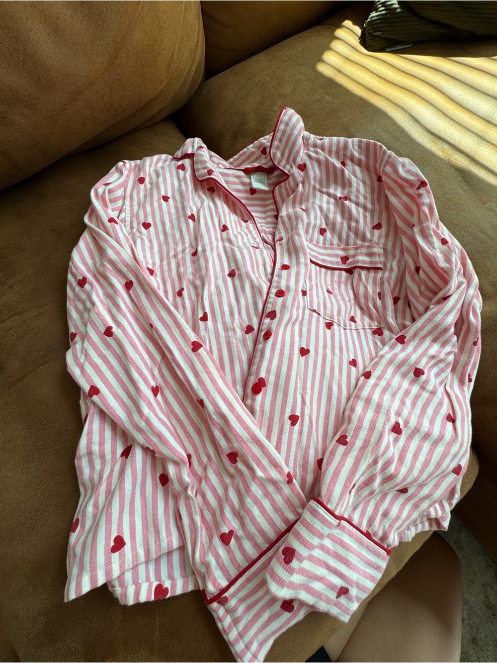 Gap × Summer Fridays Relaxed Flannel Hearts PJ Shirt
size SMALL